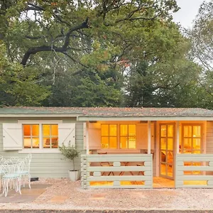 family-friendly-sunny-log-cabin.bournemouth-hotels.org/