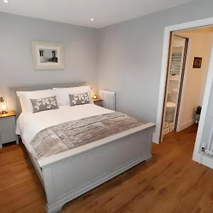Tucked Away, Beach Access Sleeps 4 The Mumbles